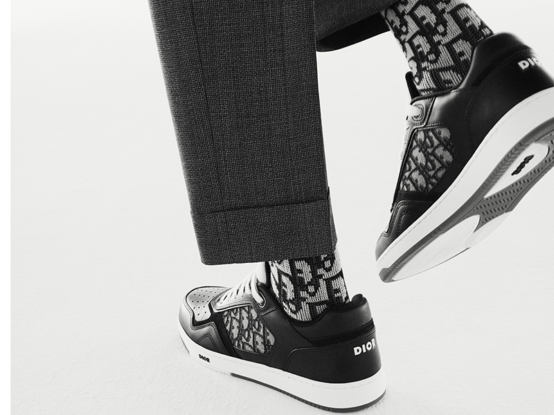 ديور تأخذ البذلات الرسمية إلى مستوى جديد مفعم بالعصرية مع مجموعة MODERN TAILORING